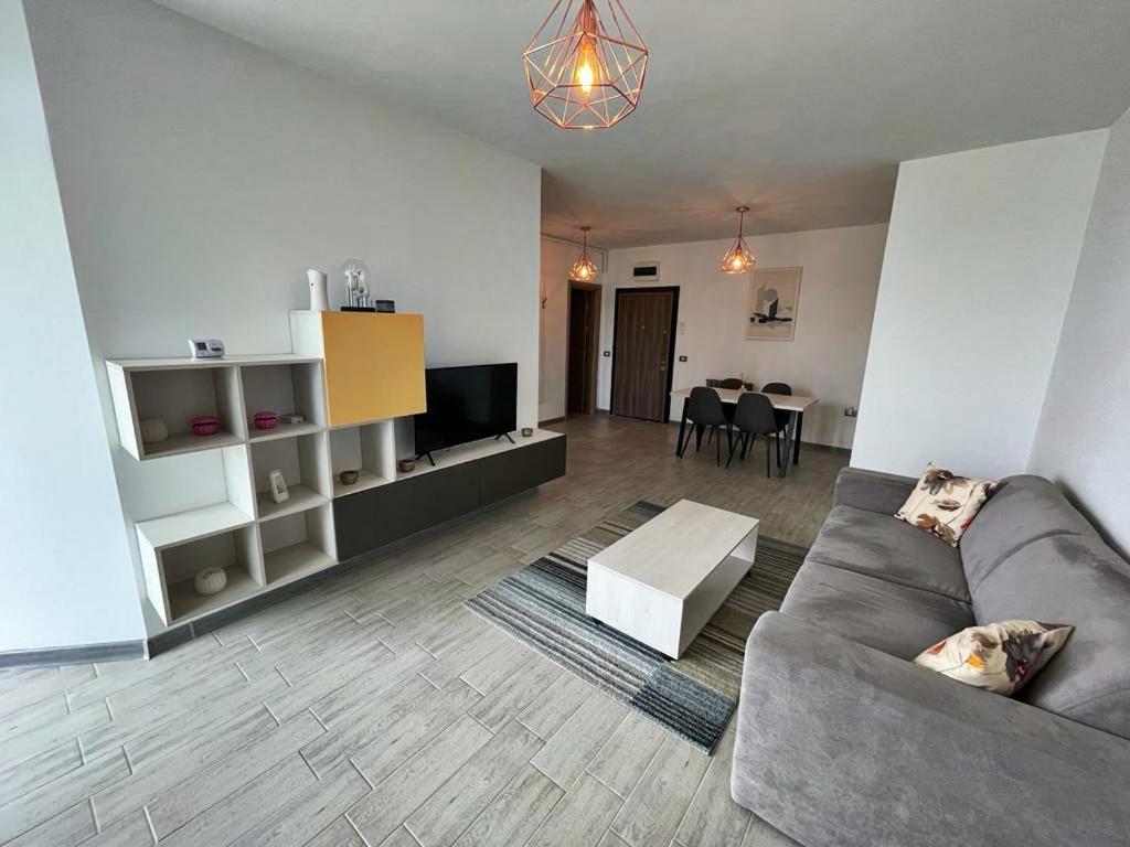 Dragomir Apartments Alezzi 1 Năvodari Exterior foto
